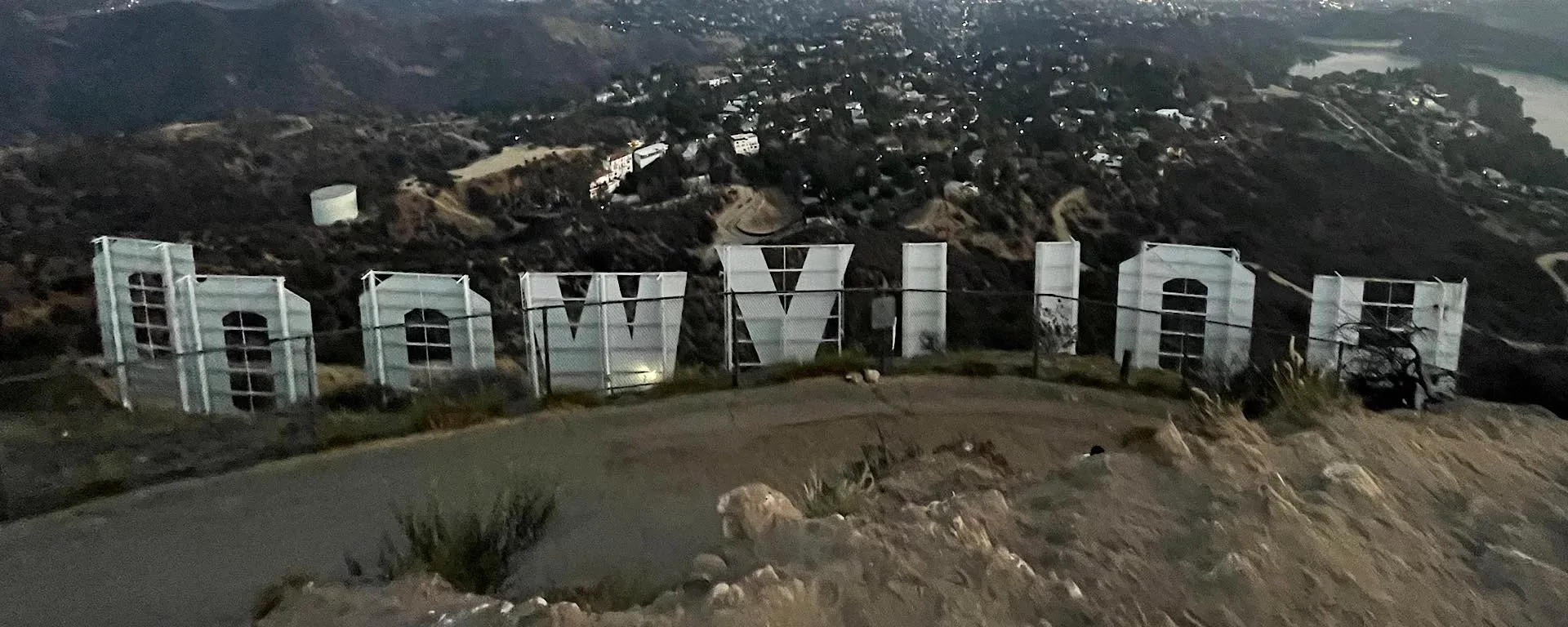 Graphic of Hollywood Sign