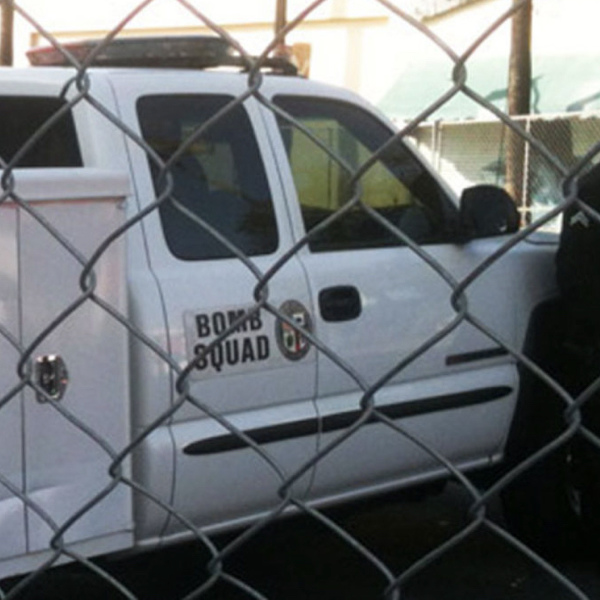 Pic - Oscarmania - Bomb Squad 2